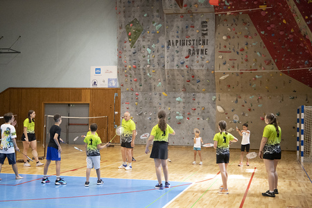 Zabavajmo se z badmintonom že šesto leto (4)
